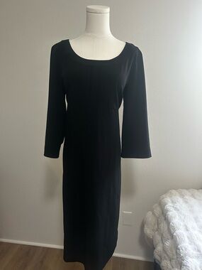 MaxMara Classic Black 3/4 Sleeve Dress